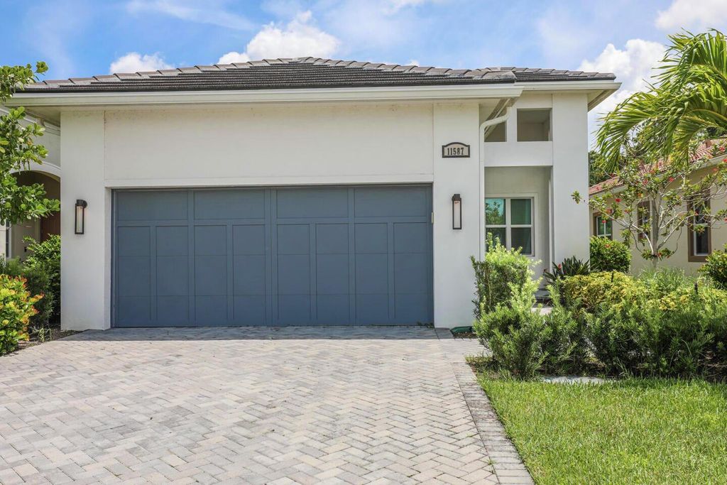 11587 SW Visconti Way, Port St Lucie, FL 34986