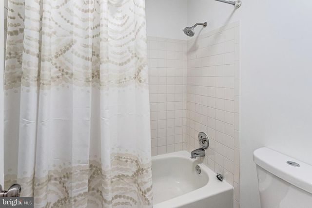 1856 FORT PULASKI CT, Dumfries, VA 22026