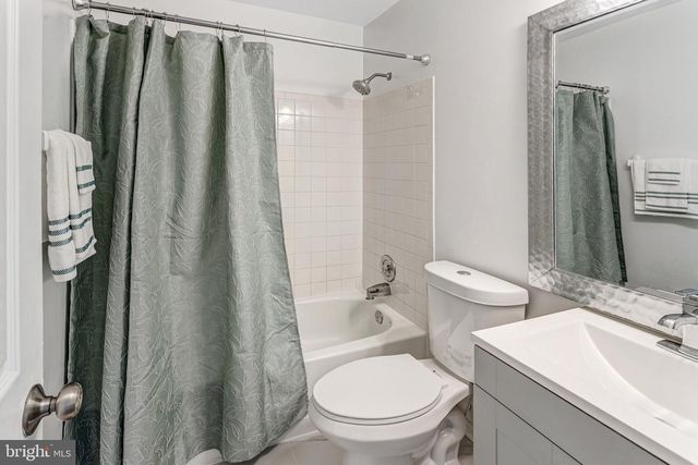 1856 FORT PULASKI CT, Dumfries, VA 22026