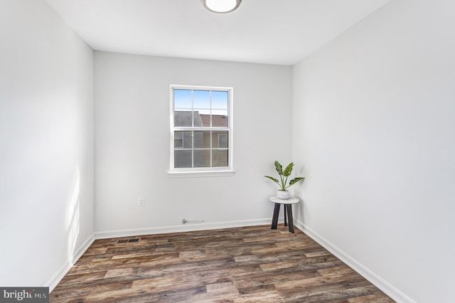 1856 FORT PULASKI CT, Dumfries, VA 22026