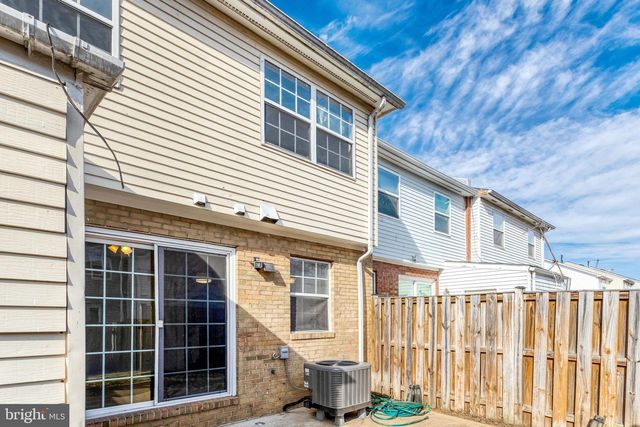 1856 FORT PULASKI CT, Dumfries, VA 22026