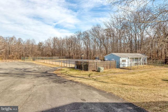 1856 FORT PULASKI CT, Dumfries, VA 22026