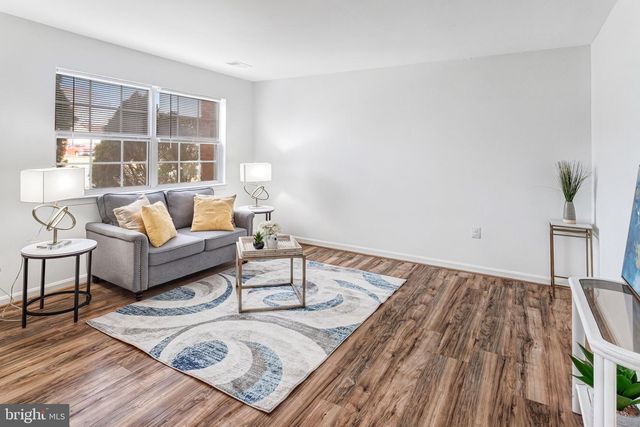 1856 FORT PULASKI CT, Dumfries, VA 22026