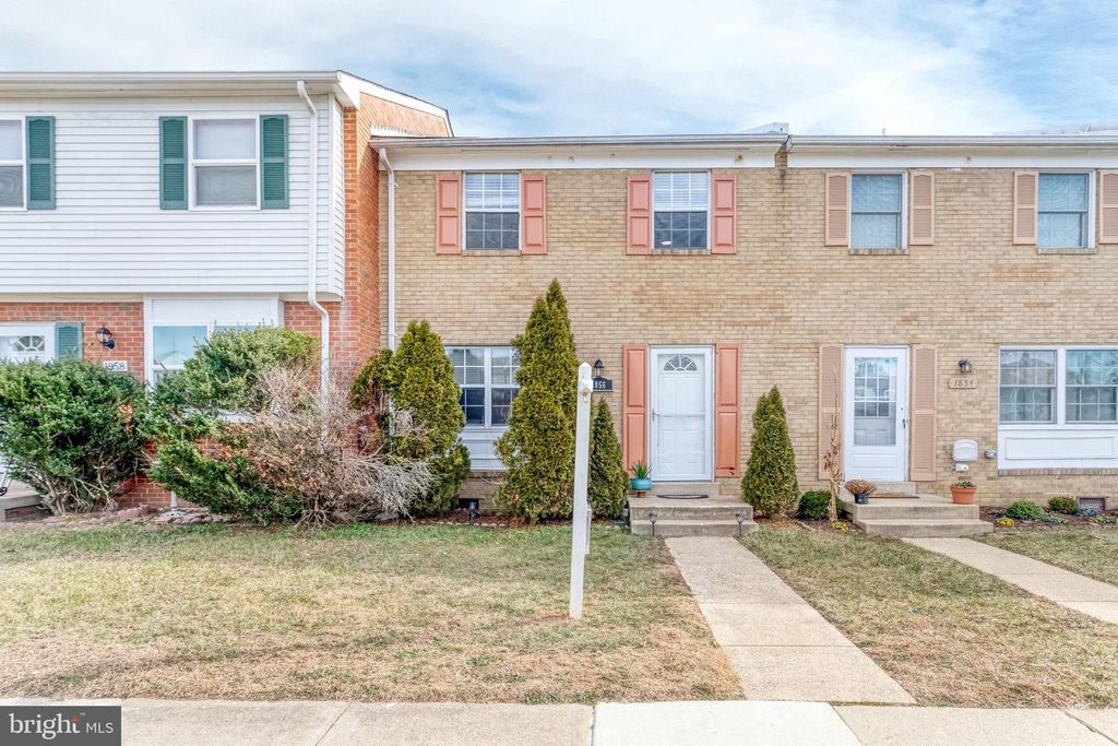 1856 FORT PULASKI CT, Dumfries, VA 22026