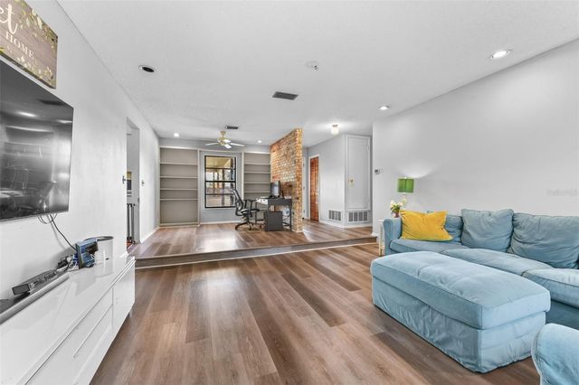 98 MARK DAVID COURT, Casselberry, FL 32707