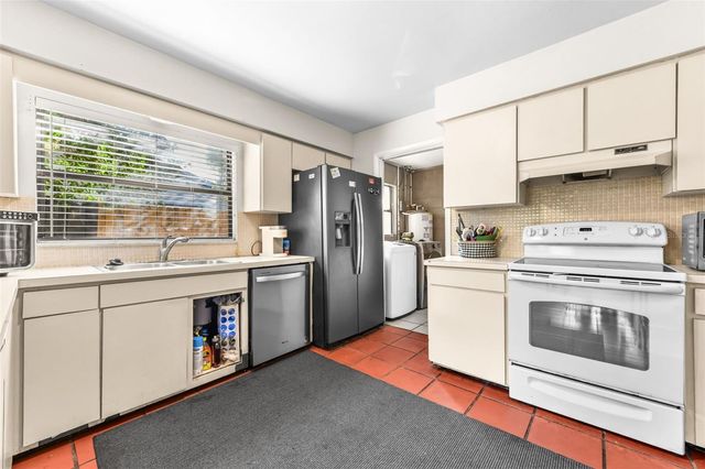 98 MARK DAVID COURT, Casselberry, FL 32707