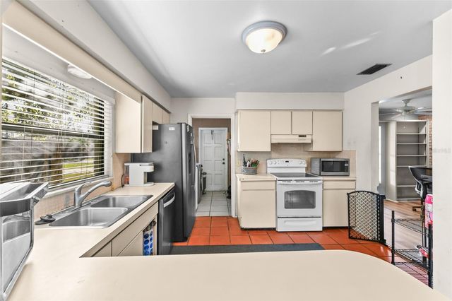 98 MARK DAVID COURT, Casselberry, FL 32707