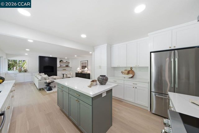 559 Old Orchard Dr, Danville, CA 94526