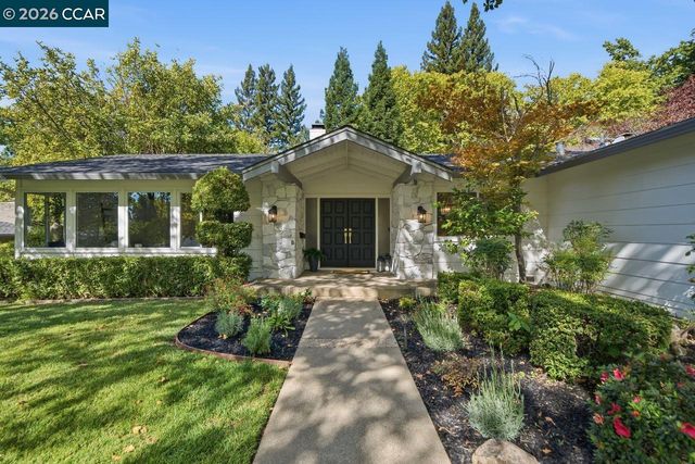559 Old Orchard Dr, Danville, CA 94526