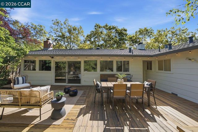 559 Old Orchard Dr, Danville, CA 94526