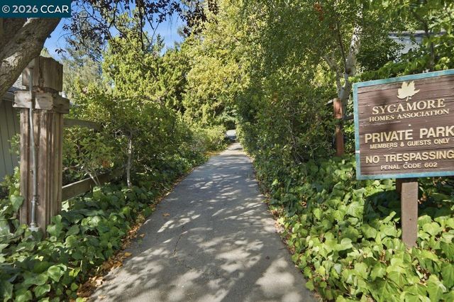 559 Old Orchard Dr, Danville, CA 94526