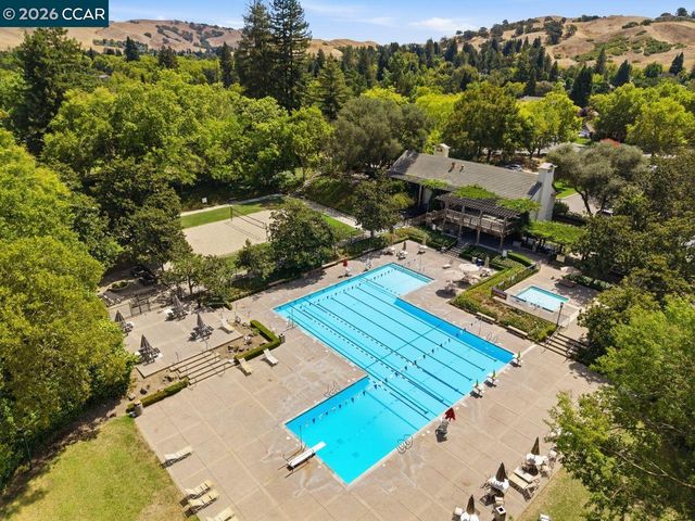 559 Old Orchard Dr, Danville, CA 94526