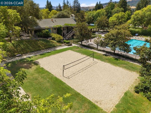 559 Old Orchard Dr, Danville, CA 94526