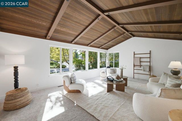 559 Old Orchard Dr, Danville, CA 94526