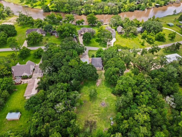 4508 County Road 502d, Sweeny, TX 77480
