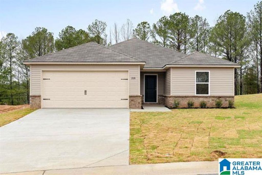 346 AMBER AVENUE, Calera, AL 35040