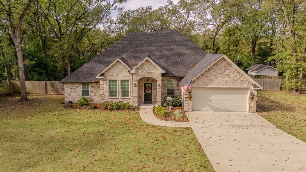 557 County Road 2610, Mineola, TX 75773