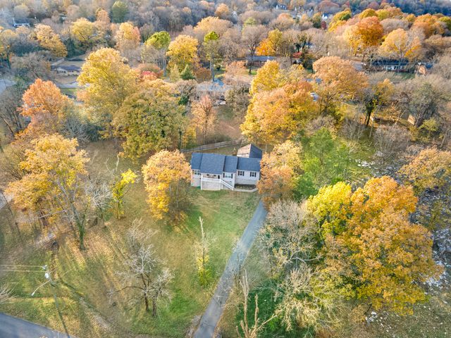 628 Ashwood Ave, Lewisburg, TN 37091