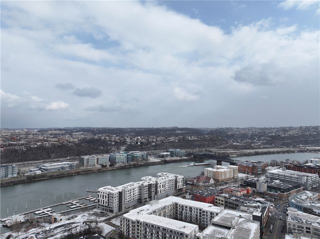 2336 Sidney St, South Side, PA 15203