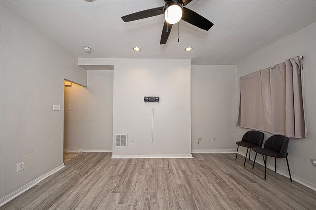 2336 Sidney St, South Side, PA 15203