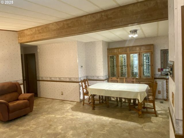 7858 Se KING Rd 7, Milwaukie, OR 97222