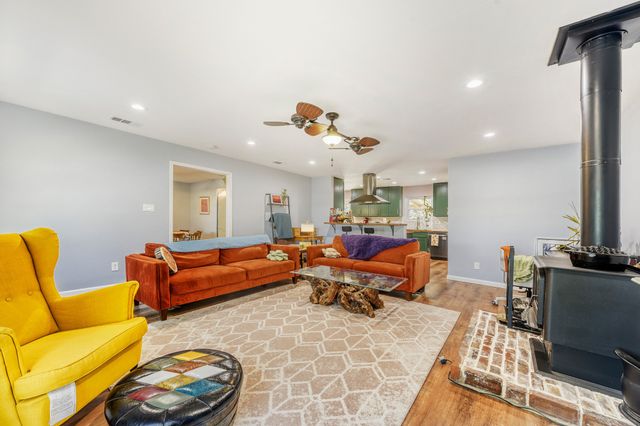 13533 Charcoal Lane, Farmers Branch, TX 75234