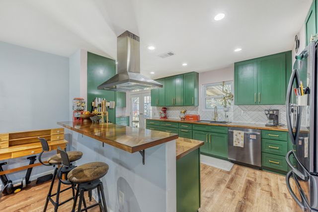 13533 Charcoal Lane, Farmers Branch, TX 75234