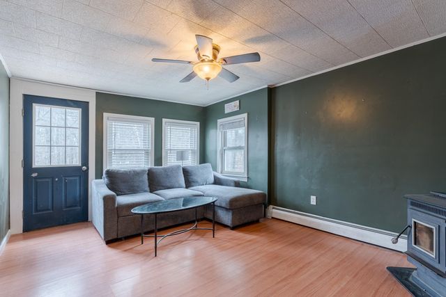 37 Glen Street, Sanford, ME 04073