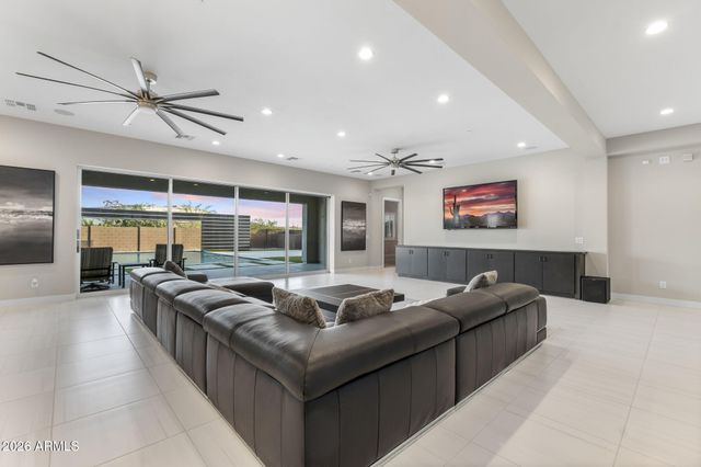 9641 W Monte Lindo Lane, Peoria, AZ 85383
