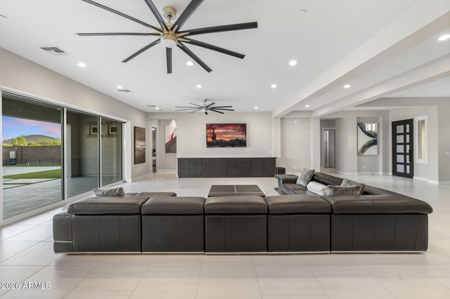 9641 W Monte Lindo Lane, Peoria, AZ 85383