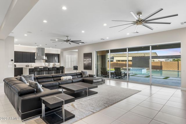 9641 W Monte Lindo Lane, Peoria, AZ 85383