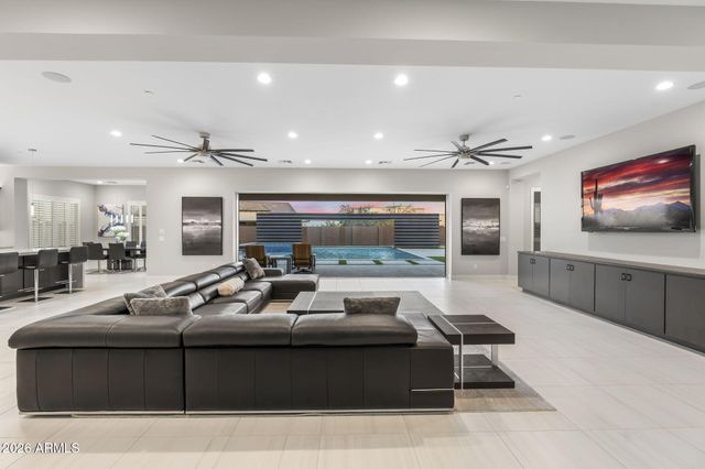 9641 W Monte Lindo Lane, Peoria, AZ 85383