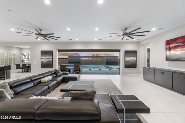 9641 W Monte Lindo Lane, Peoria, AZ 85383