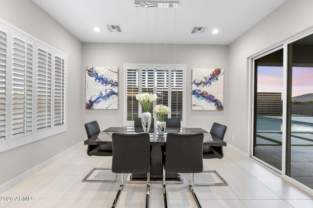 9641 W Monte Lindo Lane, Peoria, AZ 85383