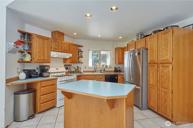 3903 NW Martha Lane, Silverdale, WA 98383