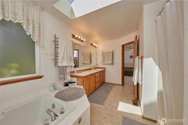 3903 NW Martha Lane, Silverdale, WA 98383