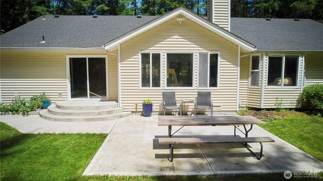 3903 NW Martha Lane, Silverdale, WA 98383