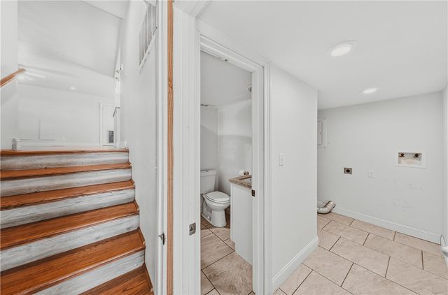 8512 Pine Ridge Drive, Rogers, AR 72756