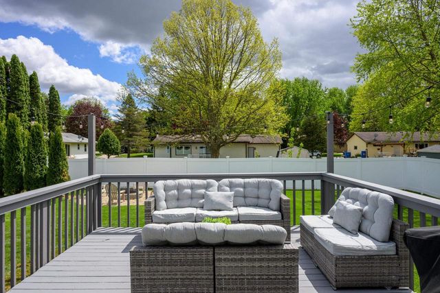 675 Grace Street, Verona, WI 53593