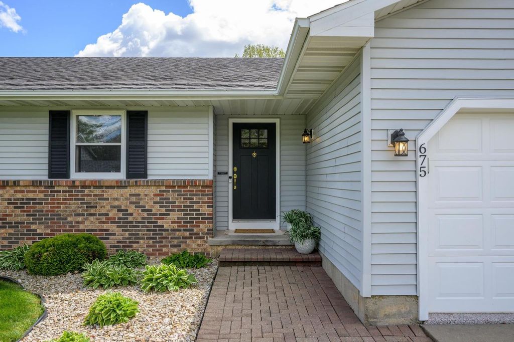 675 Grace Street, Verona, WI 53593
