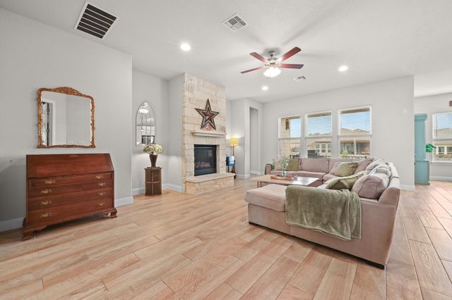 228 Helena LN, Kyle, TX 78640