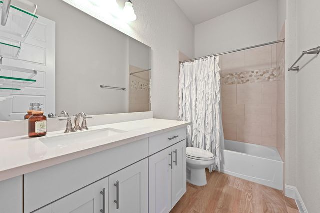 228 Helena LN, Kyle, TX 78640