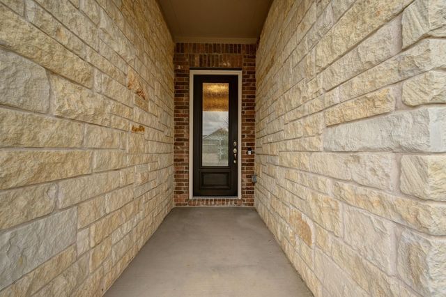 228 Helena LN, Kyle, TX 78640