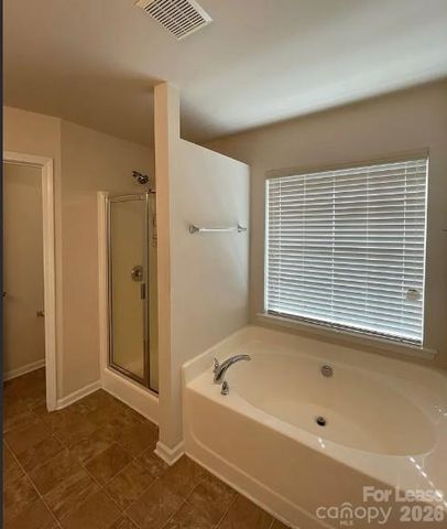 11142 Cypress View Drive, Charlotte, NC 28262