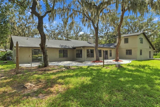 5413 BERNADETTE DRIVE, Zephyrhills, FL 33541