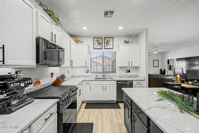 4924 W HARWELL Road, Laveen, AZ 85339
