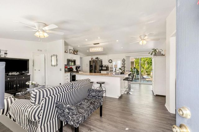 73450 Country Club Drive 277, Palm Desert, CA 92260