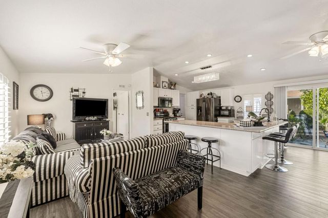 73450 Country Club Drive 277, Palm Desert, CA 92260