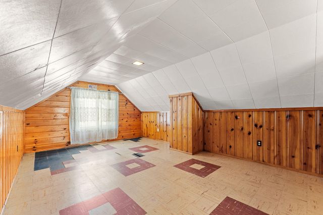 6823 Columbia Avenue, Hammond, IN 46324