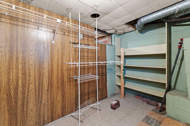 6823 Columbia Avenue, Hammond, IN 46324
